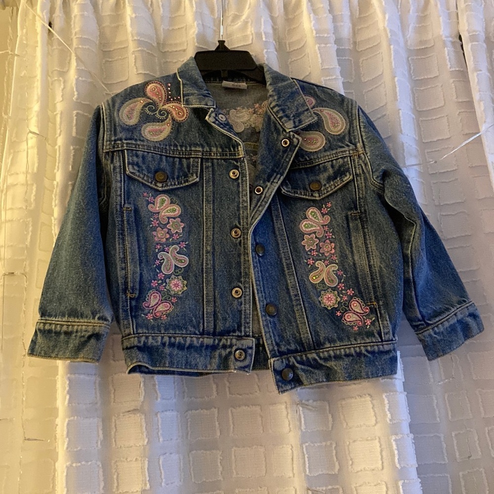 Girls long sleeve blue Jean jacket!